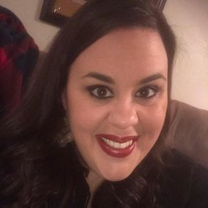 Meet your Posher, Becca